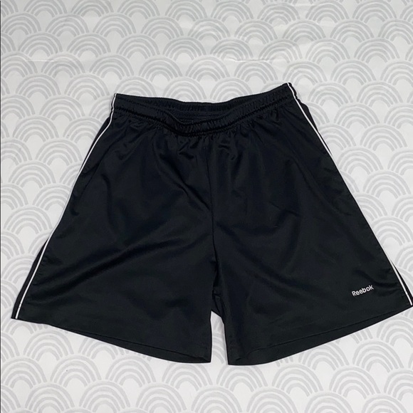 Reebok (S) shorts - Picture 1 of 3